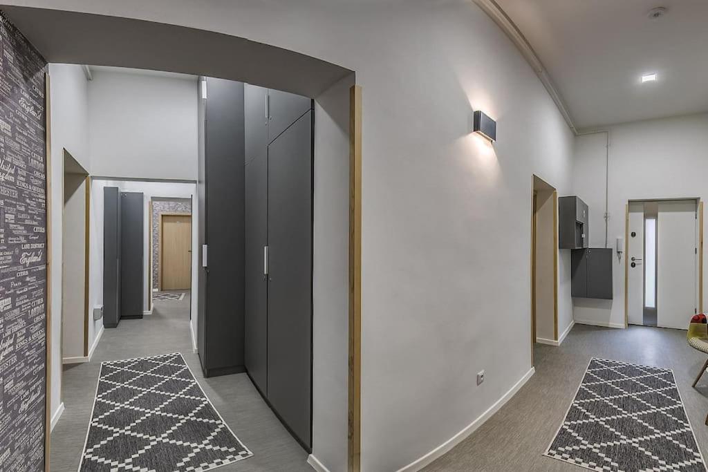 Glam Downtown Apartments ブダペスト エクステリア 写真