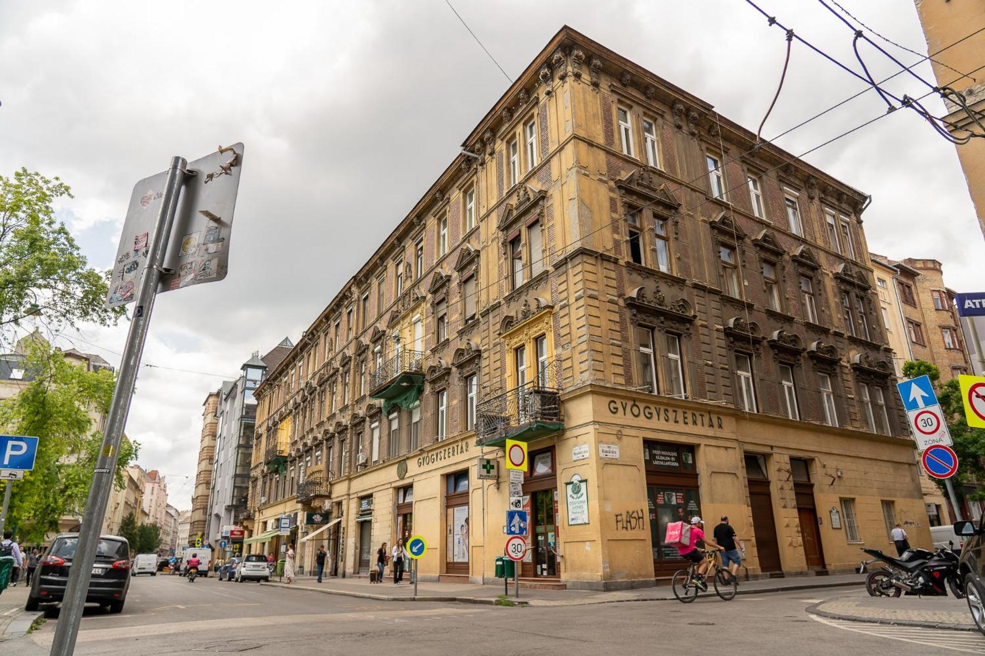 Glam Downtown Apartments ブダペスト エクステリア 写真