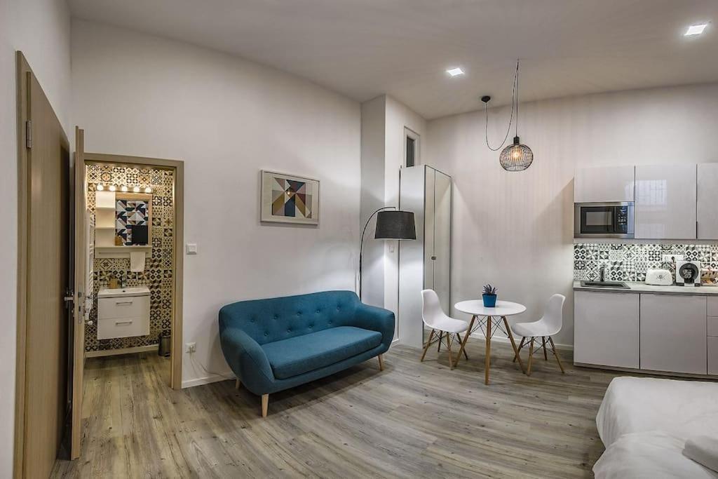 Glam Downtown Apartments ブダペスト エクステリア 写真