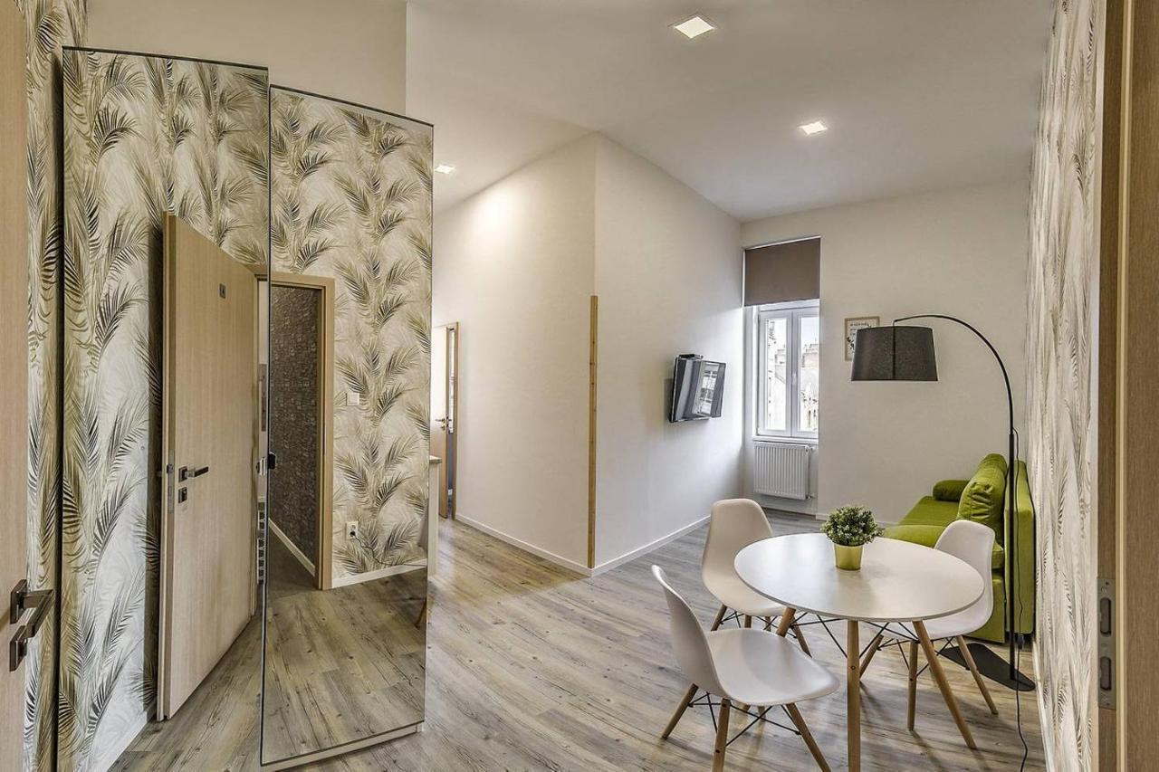 Glam Downtown Apartments ブダペスト エクステリア 写真